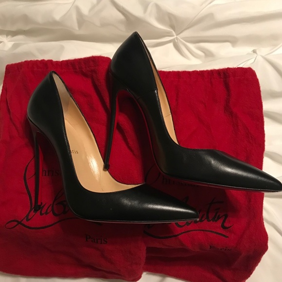 Christian Louboutin - Picture 2 of 4